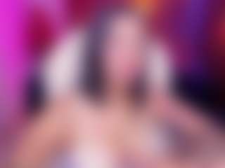 Live cam show with Amaiha - Big Tits on AdultVida.com