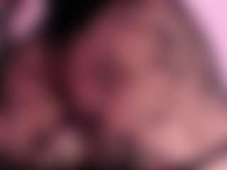 Live cam show with Amaiha - Brown Hair on Uber Horny