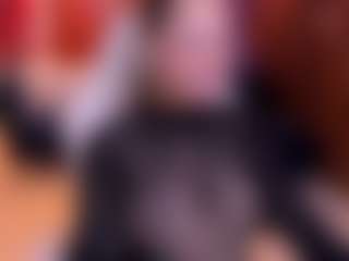 Live-camshow met Amaiha - College Toys op Camsoda