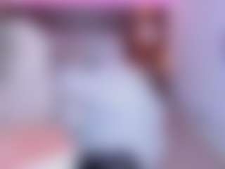 Live cam show with Amaiha - Cowgirl on Livezox