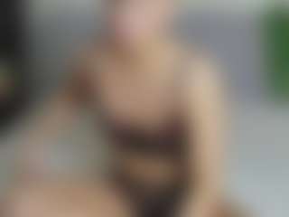 Live cam show with Sassy-Jam - Small Tits Mature on SpunkLive