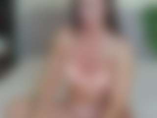 Live cam show with Sassy-Jam - Green Eyes on Camsoda