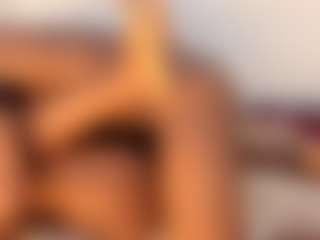 Live cam show with Adry-Morris - Shower on Milfs Live