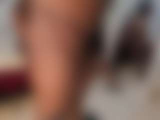 Live cam show with Adry-Morris - Striptease on CamwithHer