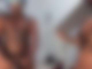 Live cam show with Adry-Morris - Strip on CamwithHer