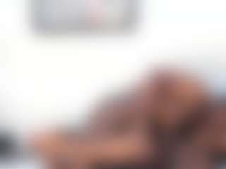 Live cam show with Adry-Morris - Strip on Camming Site