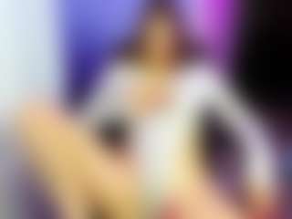 Live cam show with EvaConors - Girlnextdoor on milfzrlive.com