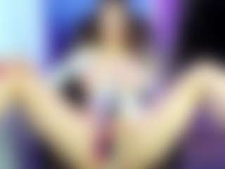 Live cam show with EvaConors - Bedroom Blonde Hair on Camming Site