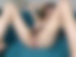 Live cam show with VanessaCalypso - Cute on livesuperchat.net