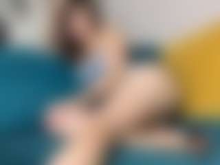 Live cam show with VanessaCalypso - Amateur Brown Hair on intimatelivegirls.com