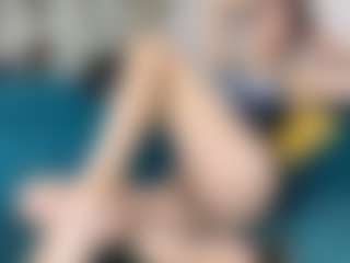 Live cam show with VanessaCalypso - Hairy Pussy Brown Hair on instabang