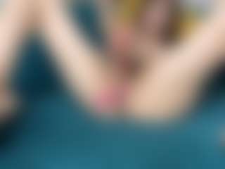 Live cam show with VanessaCalypso - Amateur Brown Hair on xDating