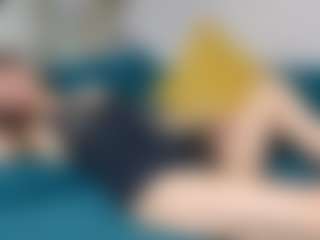Live cam show with VanessaCalypso - Oil on Gym Cam Girls