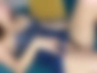 Live cam show with VanessaCalypso - Average on madthumbs
