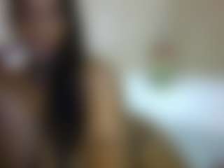 Live cam show with NataliaLacey - Ebony on chickslive.net