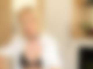 Live cam show with Liloukatt - Spank on Cam Slut