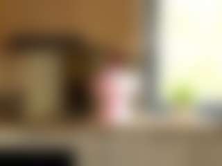 Live cam show with Liloukatt - Squirt on Soda Cam