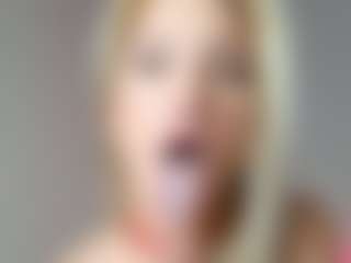 Liloukatt's Live Sex Cam Show