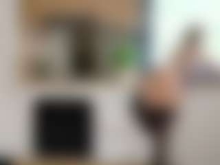 Live cam show with Liloukatt - Fingering on Dolls Live