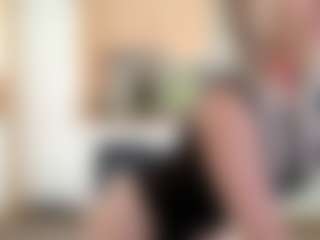 Live cam show with Liloukatt - Strip on Camsoda