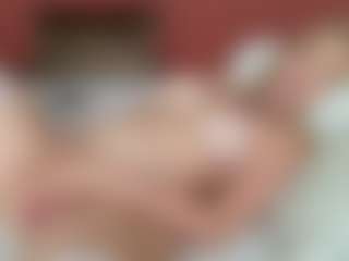 Live cam show with Liloukatt - Blowjob on xxxlivecams.org