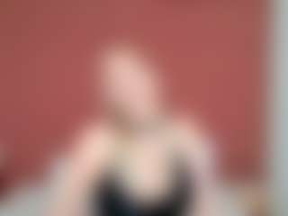 Live cam show with Liloukatt - Cowgirl on parknlotfishbdy