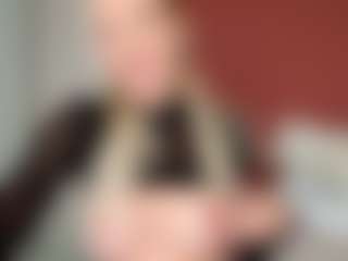 Live cam show with Liloukatt - Spank Blonde Hair on thefappeningchat.com