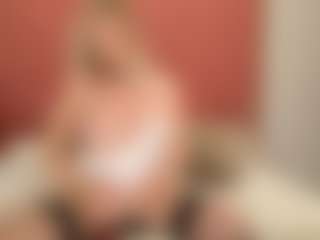 Live cam show with Liloukatt - Big Tits on Porn Luv