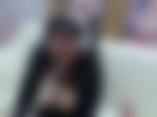 Sucker Drool MILF webcam performer live streaming