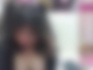Live cam show with Sucker Drool - Brown Hair MILF on Soda Cam