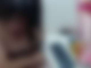 Sucker Drool MILF webcam performer live streaming