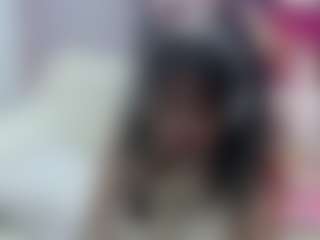 Sucker Drool MILF webcam performer live streaming