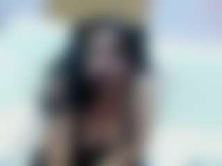 Sucker Drool MILF webcam performer live streaming