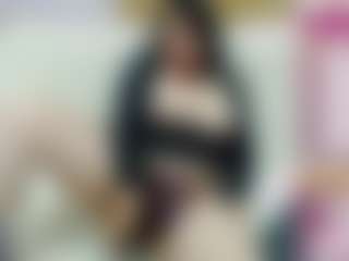 Live cam show with Sucker Drool - Brown Eyes MILF on StripNow