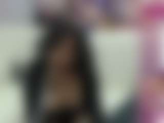 Sucker Drool, modelo webcam MILF transmitiendo en vivo