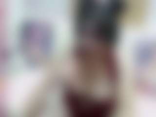 Sucker Drool MILF webcam performer live streaming