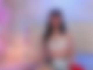 Live cam show with CatarinaMayer - Striptease on SinfulBabes