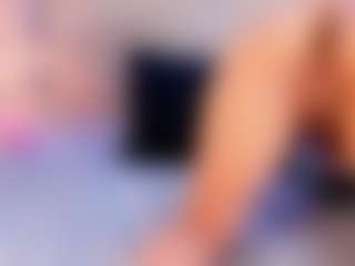 Live cam show with CatarinaMayer - Smoking on SpunkLive