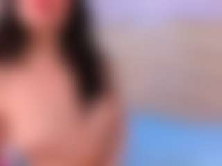 Live cam show with CatarinaMayer - Public Latina on AdultVida.com