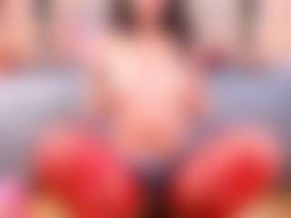 Live cam show with CatarinaMayer - Public on Livezox