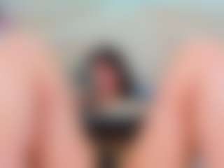 Live cam show with CatarinaMayer - Shaved Pussy on Camming Site