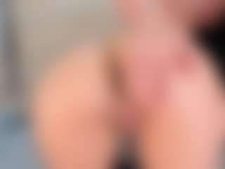 Live cam show with CatarinaMayer - Twerk Latina on Gym Cam Girls