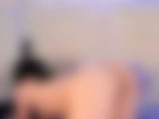 Live cam show with CatarinaMayer - Striptease on Milf Play