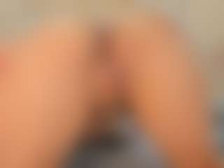 Live cam show with CatarinaMayer - Spank on Camsoda