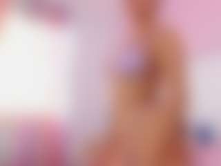 Live cam show with Karla-soussa - Middle Aged on Instabang
