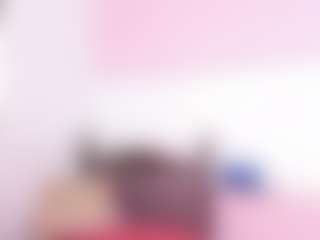 Live cam show with Karla-soussa - Petite on Camming Site