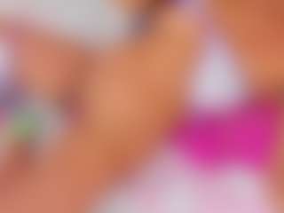 Live cam show with Karla-soussa - Brown Hair on Mixed Magazine Live