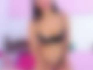 Live cam show with Karla-soussa - Petite on CamwithHer