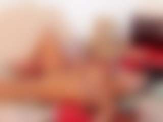 Live cam show with Karla-soussa - Petite on StripNow