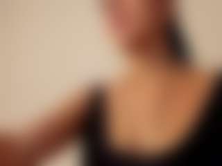 Live cam show with Karla-soussa - Brown Eyes Curvy on Camming Site